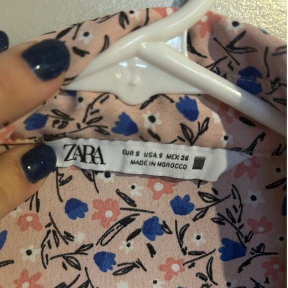 Zara Pink Floral Print Chiffon Button Up Size Small - Picture 3 of 4